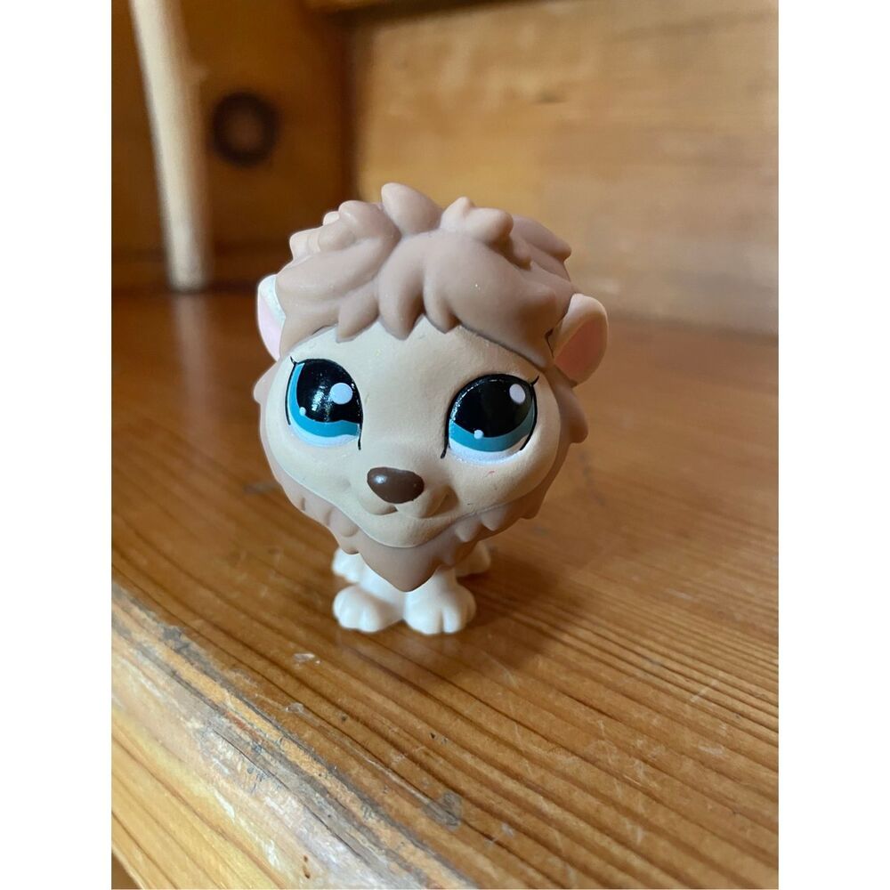 Hasbro Littlest Pet Shop Lion #1112